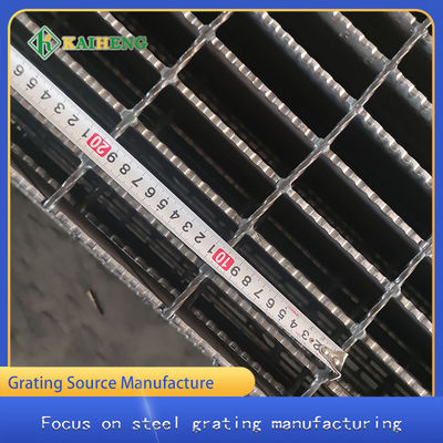 दबाव-वेल्डेड स्टील झंझरी अनुकूलित गर्म डुबकी जस्ती